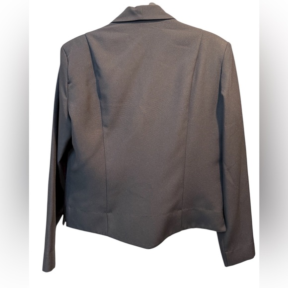 Women’s Black Blazer by Cintas - Picture 2 of 6